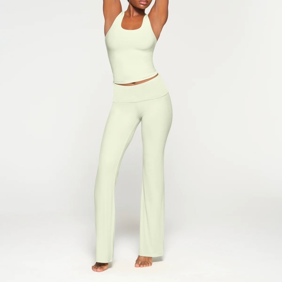 SKIMS SOFT LONGE FOLD OVER PANTS - Picture 2 of 3